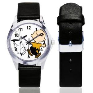 Charlie Brown Snoopy Silver Tone Leather Watch